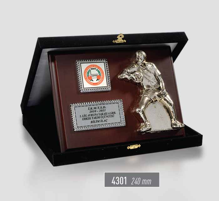 4301 - Spor Figürlü Plaket