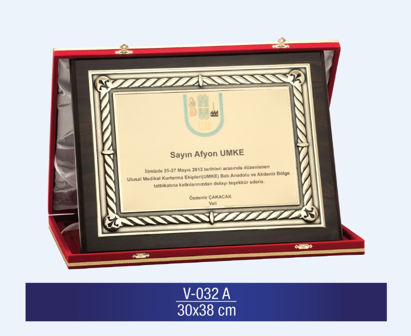 V-032 ÖZEL PLAKET 